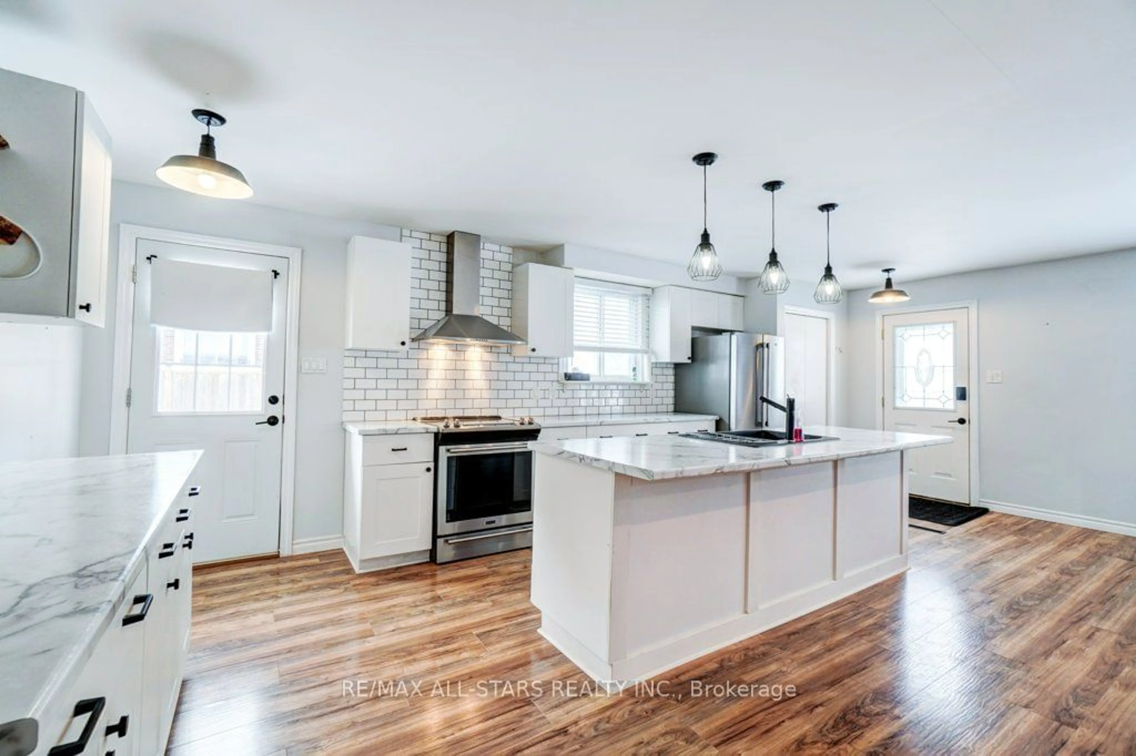 Open concept kitchen, unknown for 77 Orchard Park Rd, Kawartha Lakes Ontario K9V 4V8