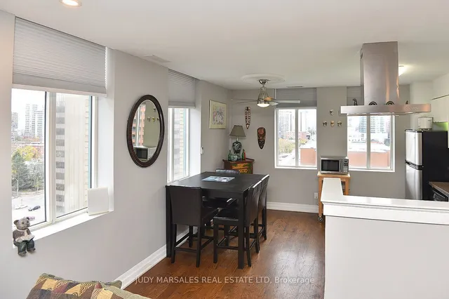 Additional image 25 of 36 James St Unit 1105
