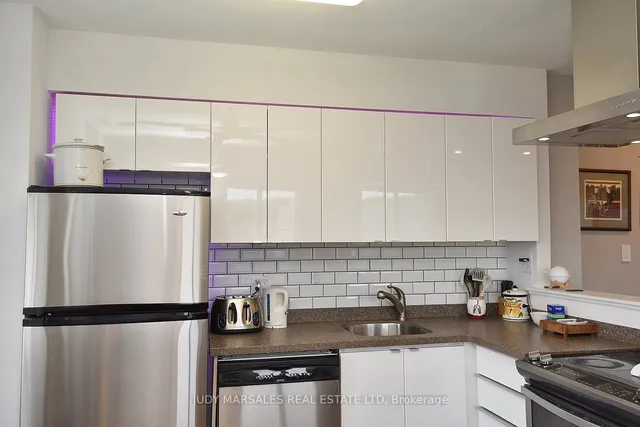 Additional image 24 of 36 James St Unit 1105