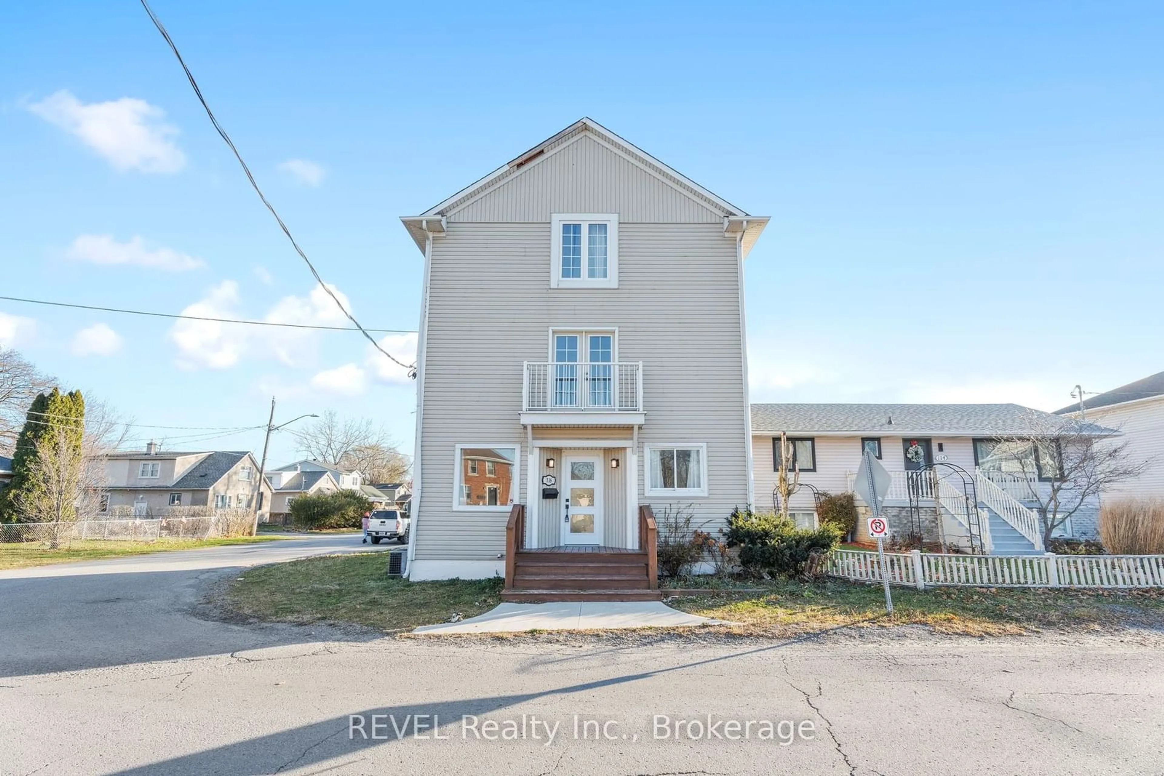 Unknown for 116 Arthur St, St. Catharines Ontario L2M 1H7