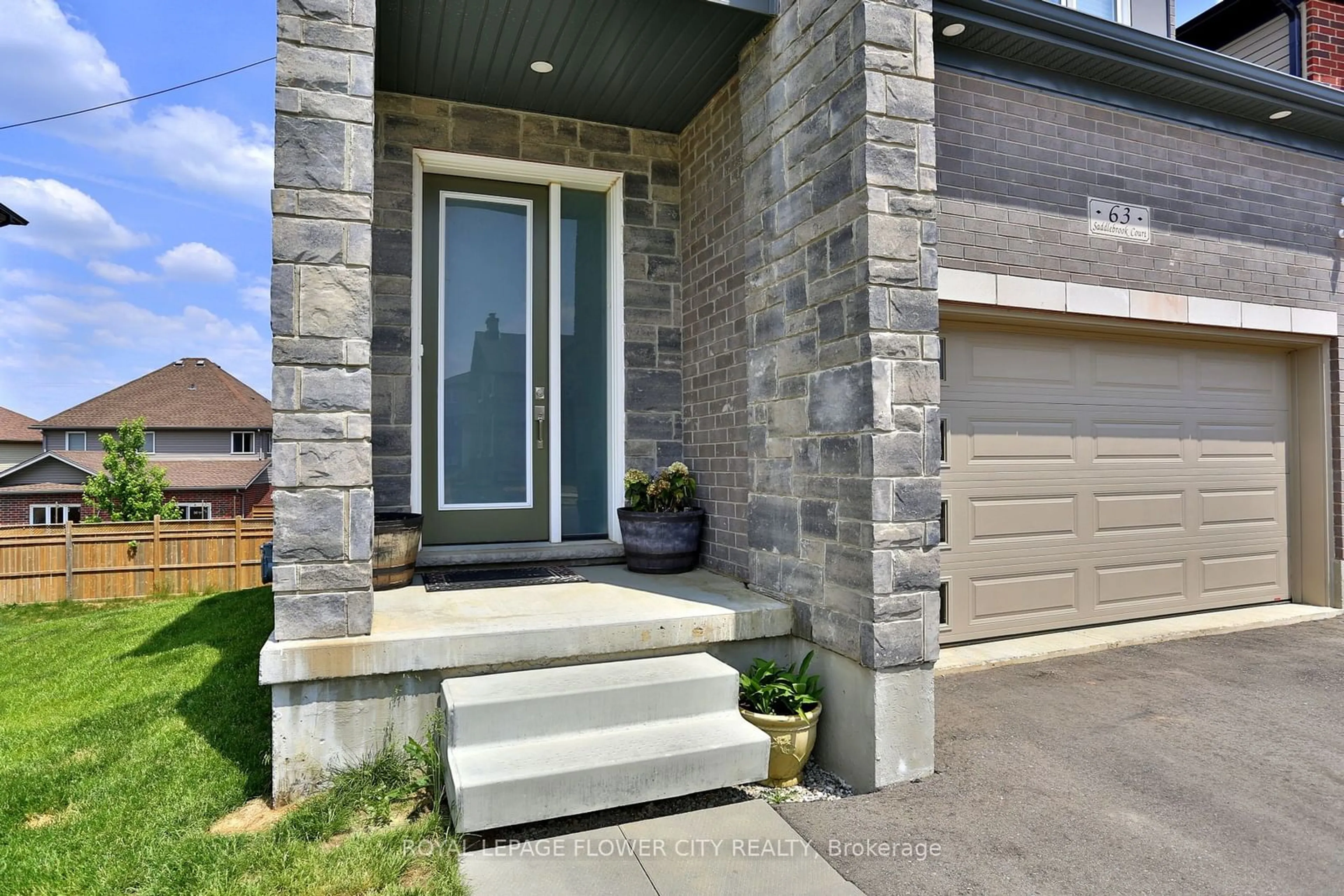 Unknown for 63 Saddlebrook Crt, Kitchener Ontario N2R 1W7