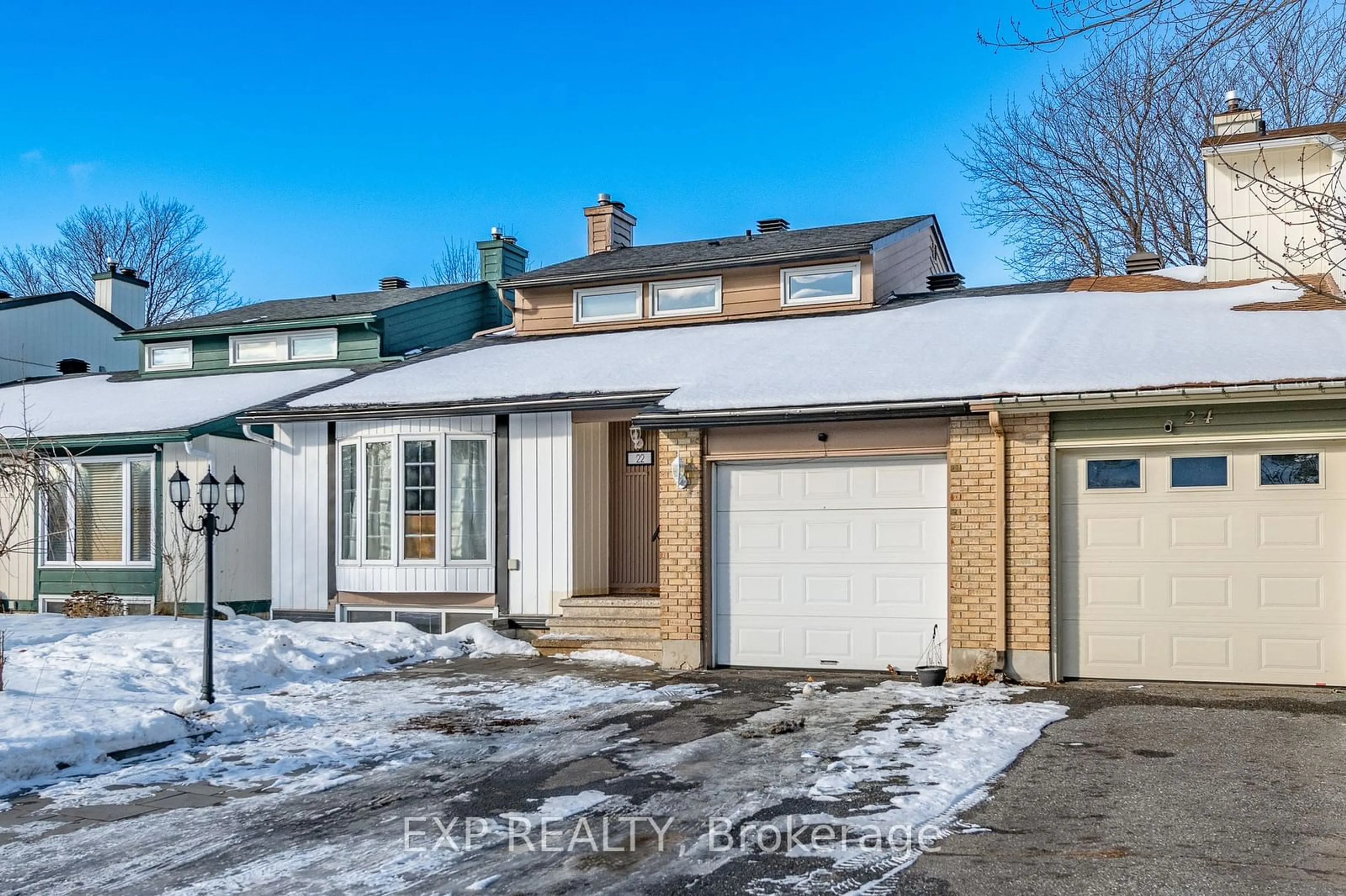 Unknown for 22 Burnetts Grove Circ, Barrhaven Ontario K2J 1N6