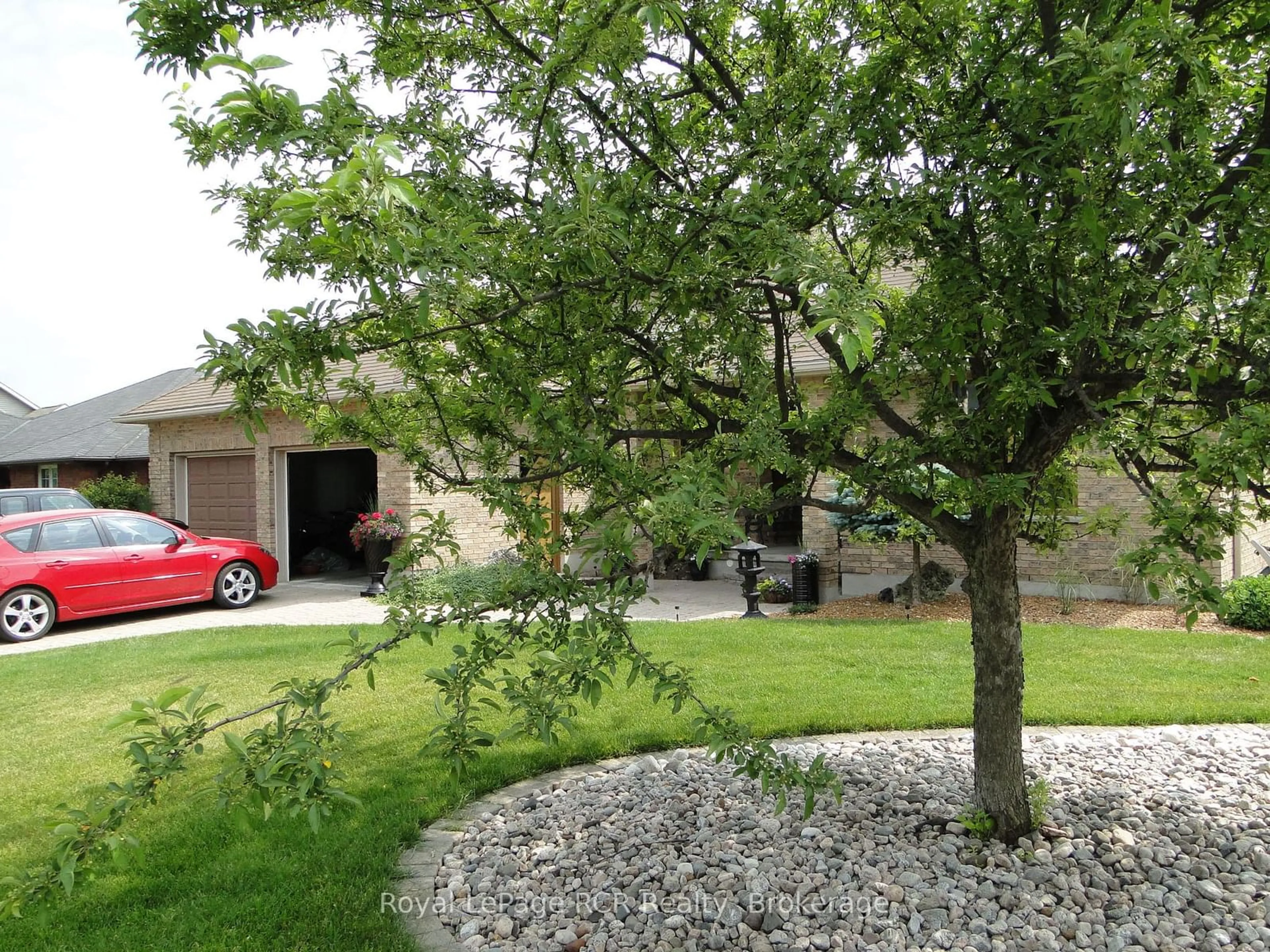 A pic from outside/outdoor area/front of a property/back of a property/a pic from drone, street for 705 21st A Ave, Hanover Ontario N4N 3M2