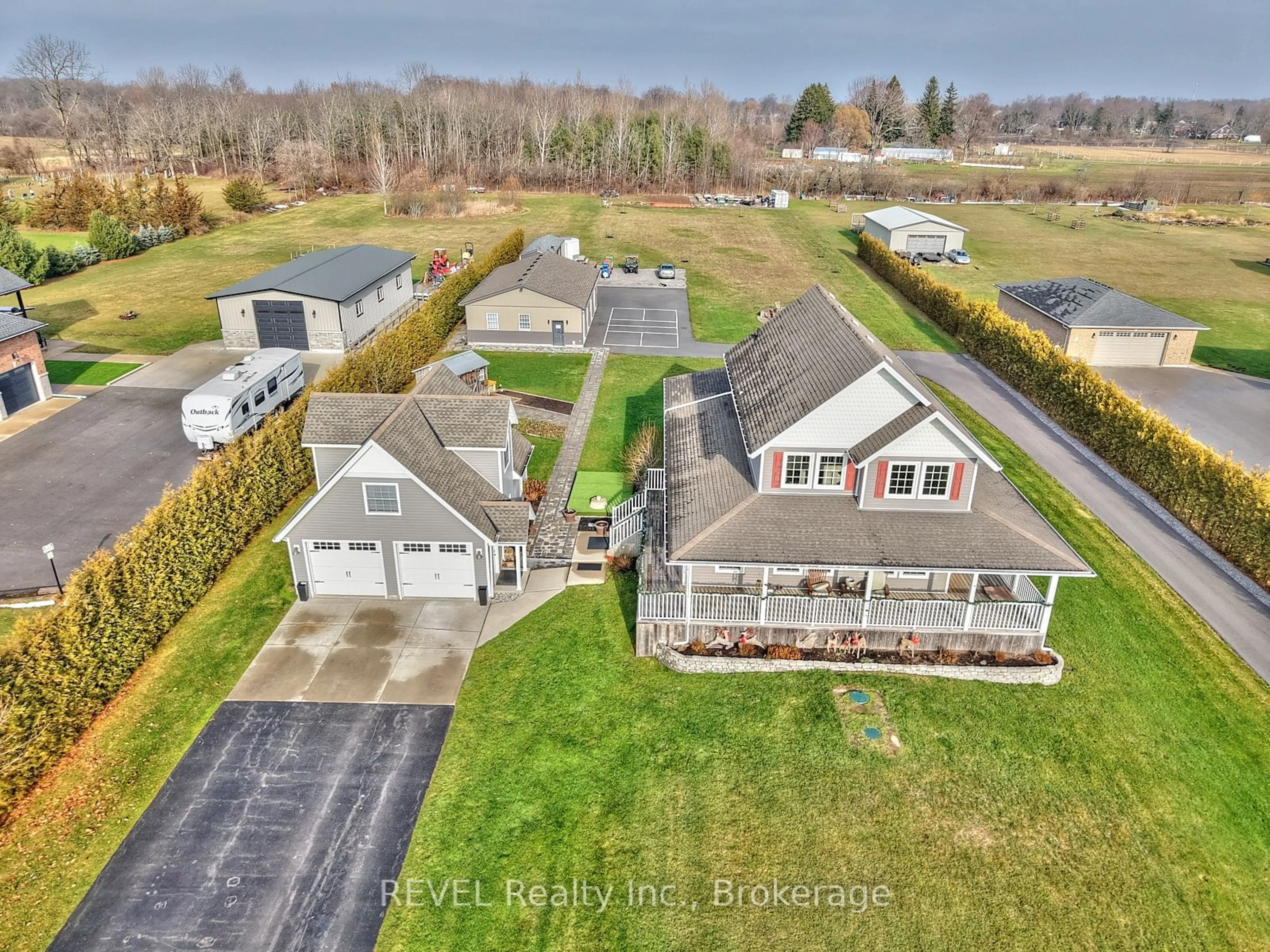 A pic from outside/outdoor area/front of a property/back of a property/a pic from drone, water/lake/river/ocean view for 5256 Beach Rd, Port Colborne Ontario L0S 1R0