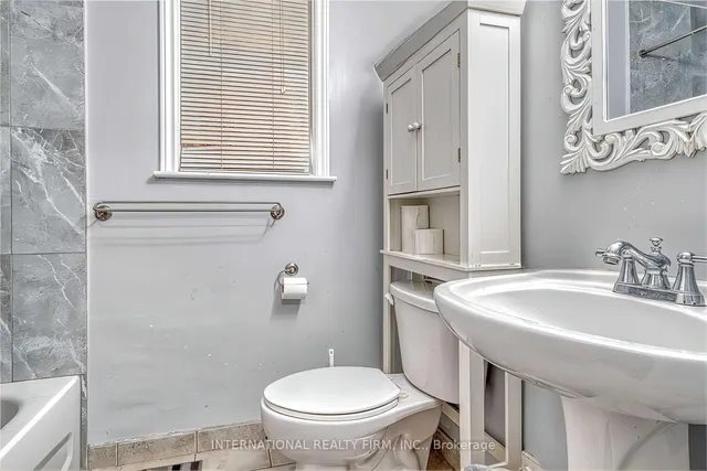 Additional property image - 113 West 5th St