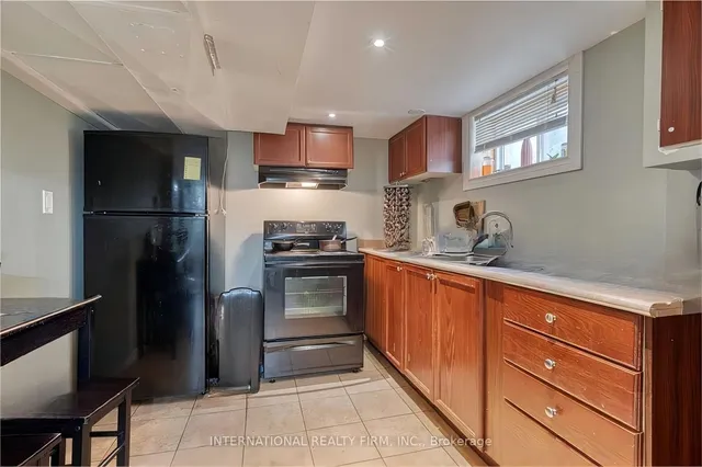 Additional property image - 113 West 5th St