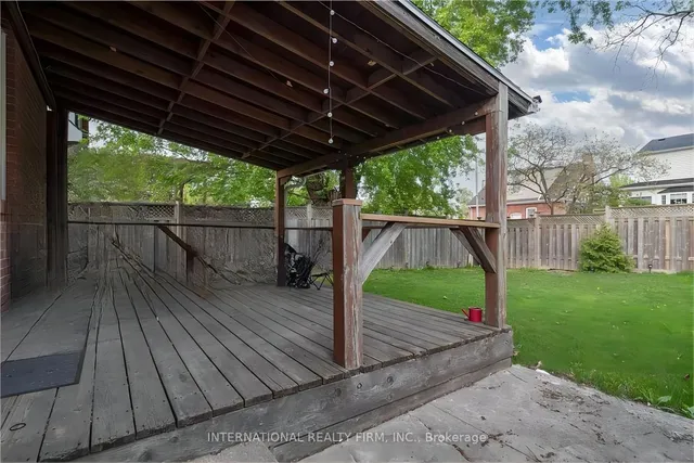 Additional property image - 113 West 5th St
