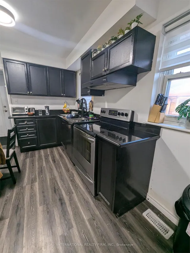 Additional property image - 99 West 4th St