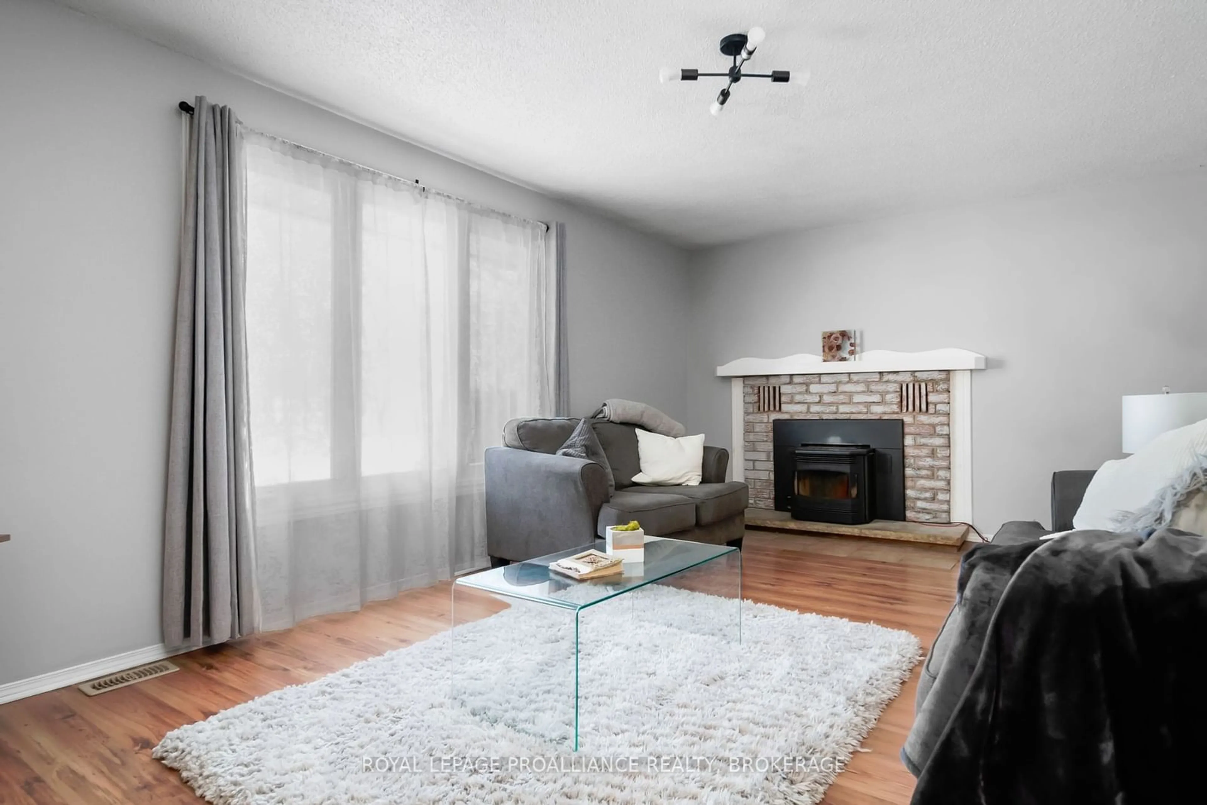 Living room with furniture, unknown for 60 Dorland Dr, Greater Napanee Ontario K7R 3K7