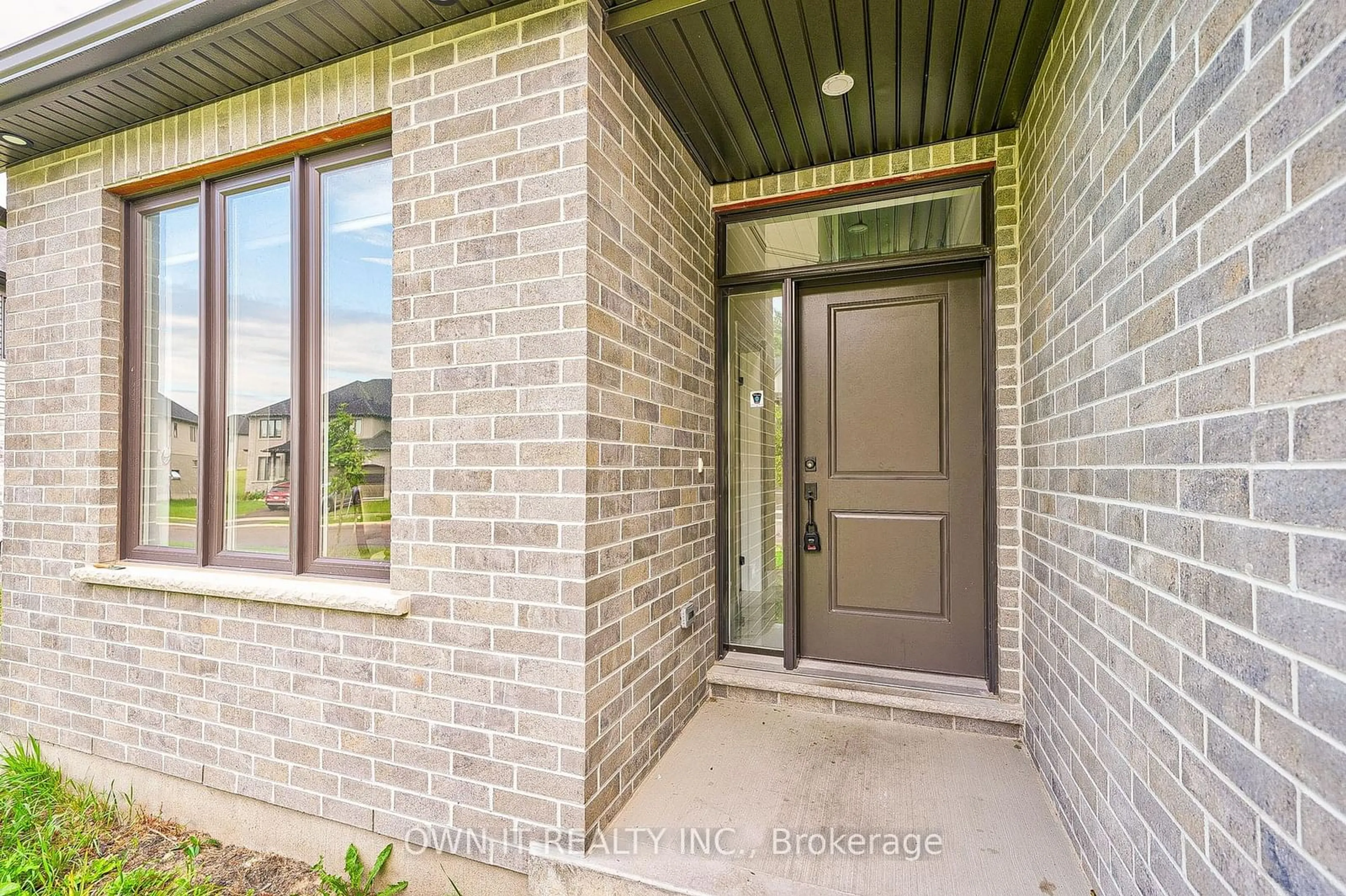 Home with brick exterior material, street for 538 Masters Dr, Woodstock Ontario N4T 0N4