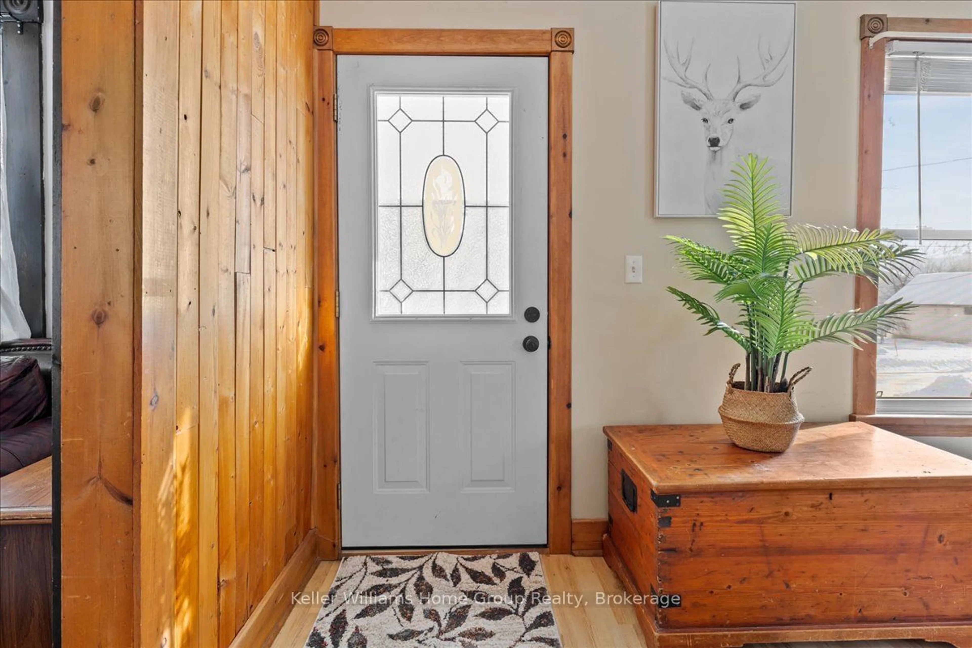 Indoor entryway for 363 Argyle Ave, North Perth Ontario N4W 1N2