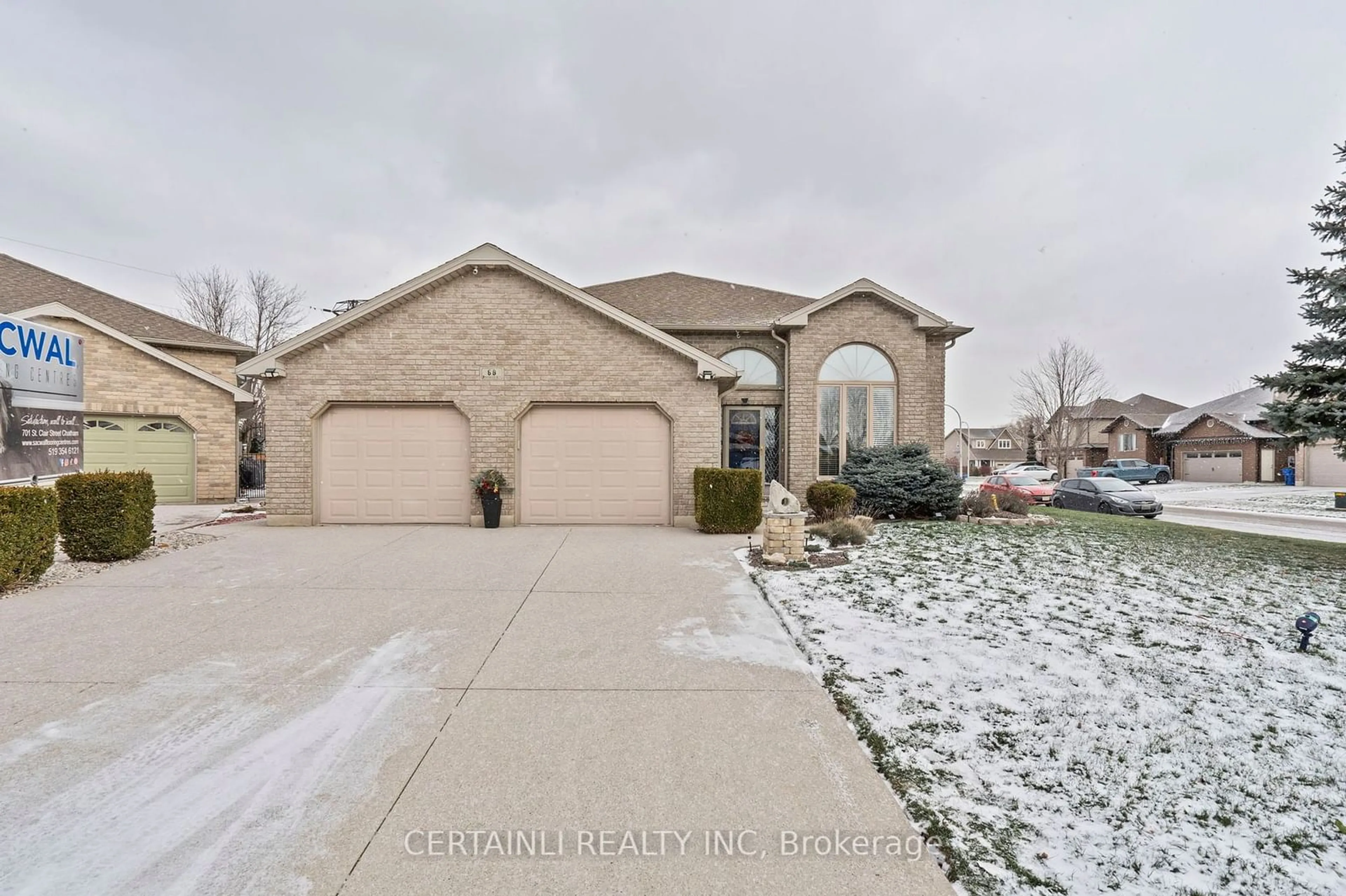 Home with brick exterior material, street for 68 Sherwood Crt, Chatham-Kent Ontario N7M 6L2