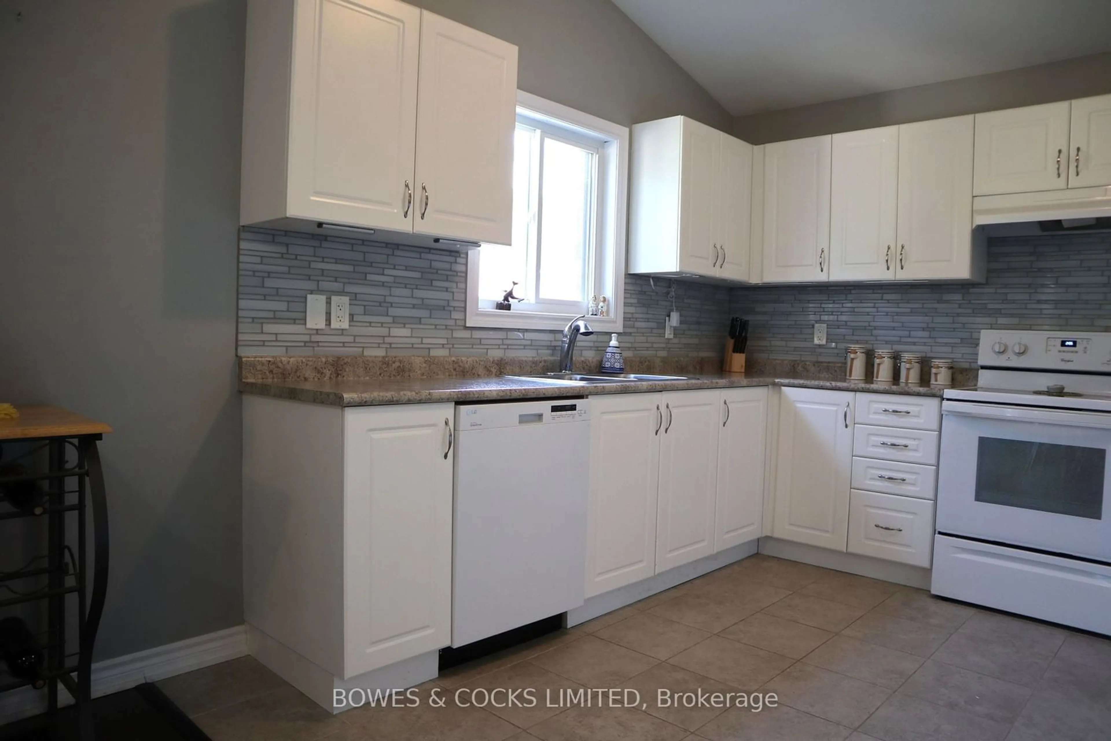 Standard kitchen, ceramic/tile floor for 53 Darnley St, Trent Hills Ontario K0L 1Y0