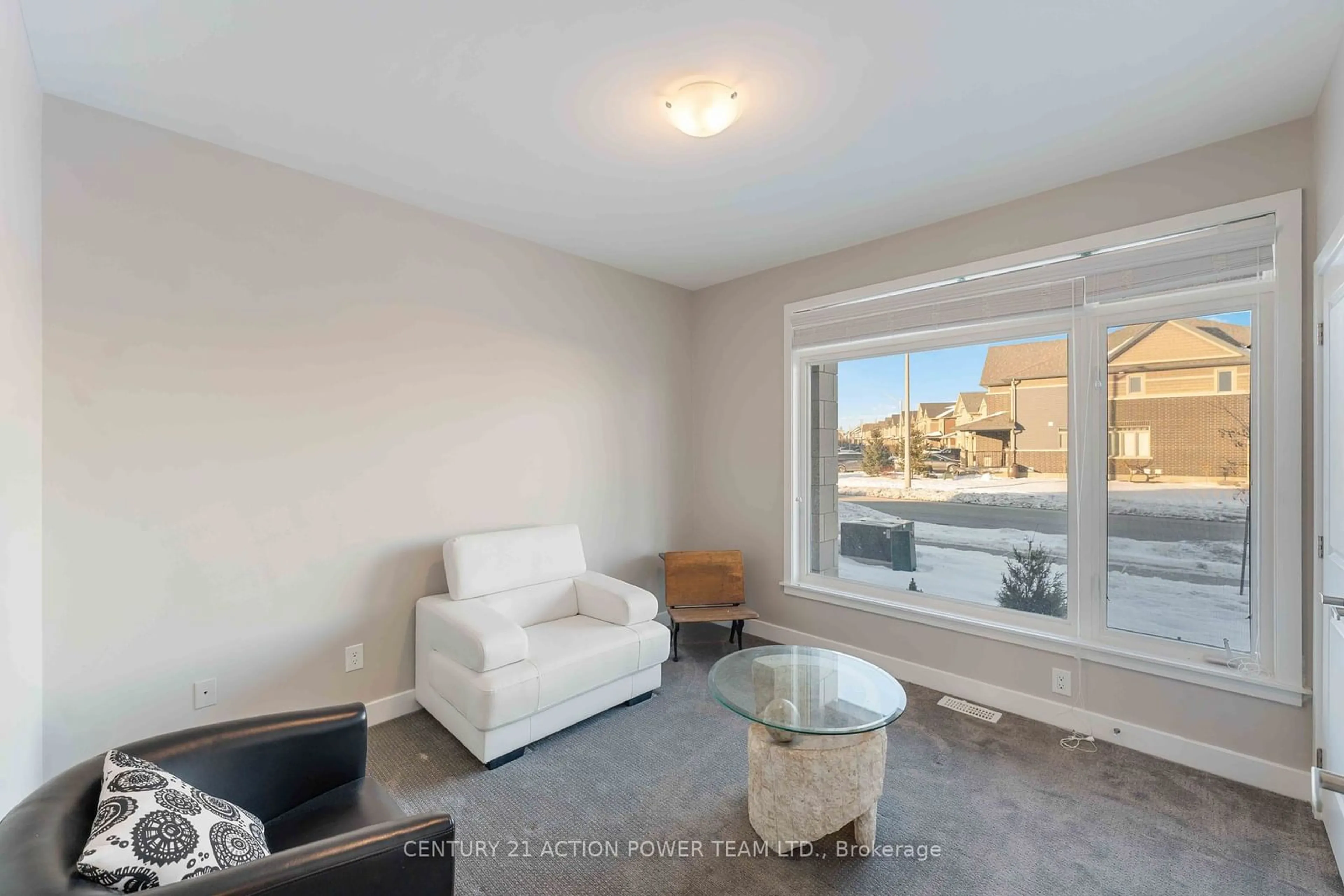 Living room with furniture, unknown for 203 Joshua St, Orleans - Convent Glen and Area Ontario K1W 0C4