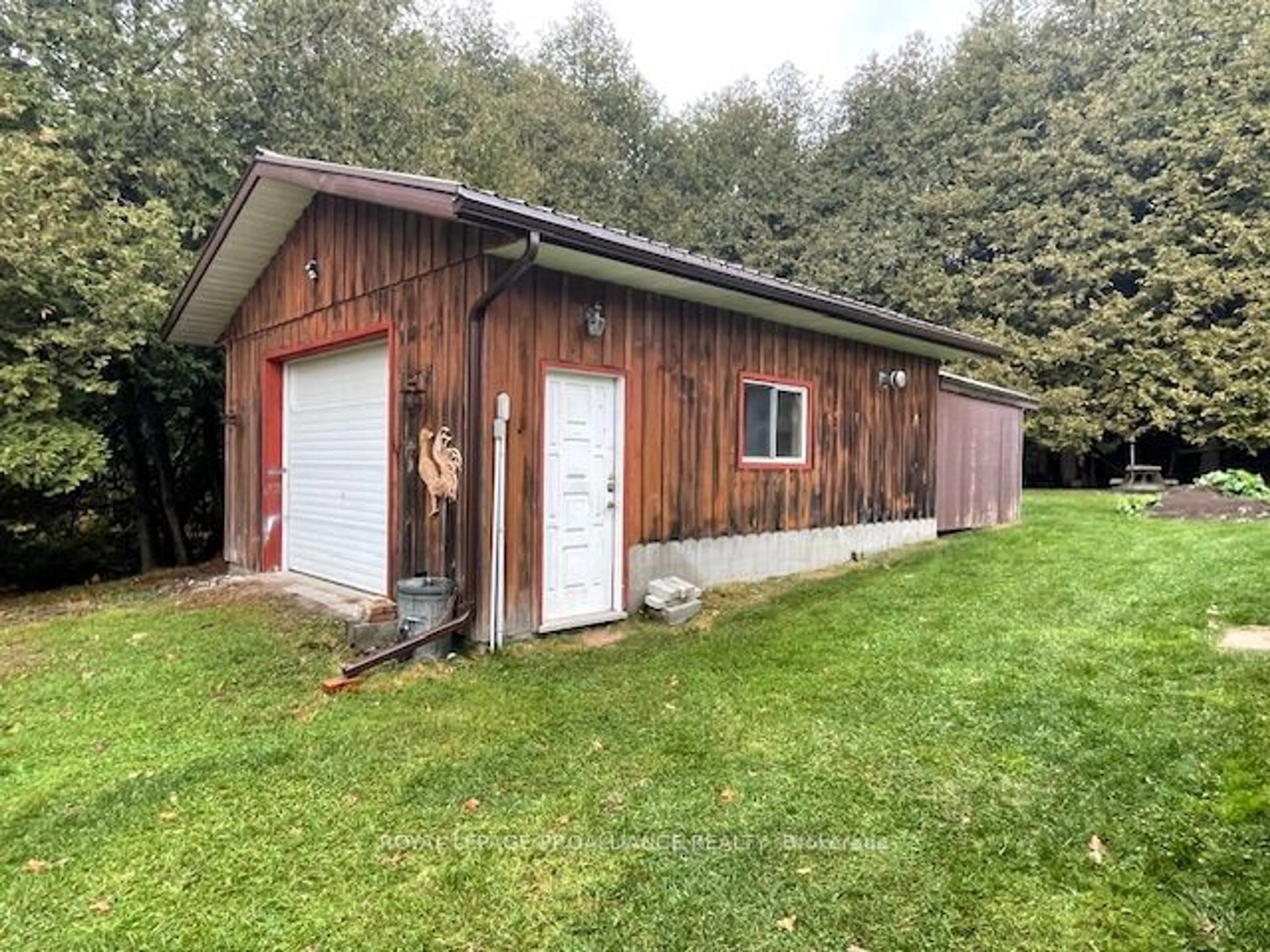 Shed for 975 Slab St, Centre Hastings Ontario K0K 2K0