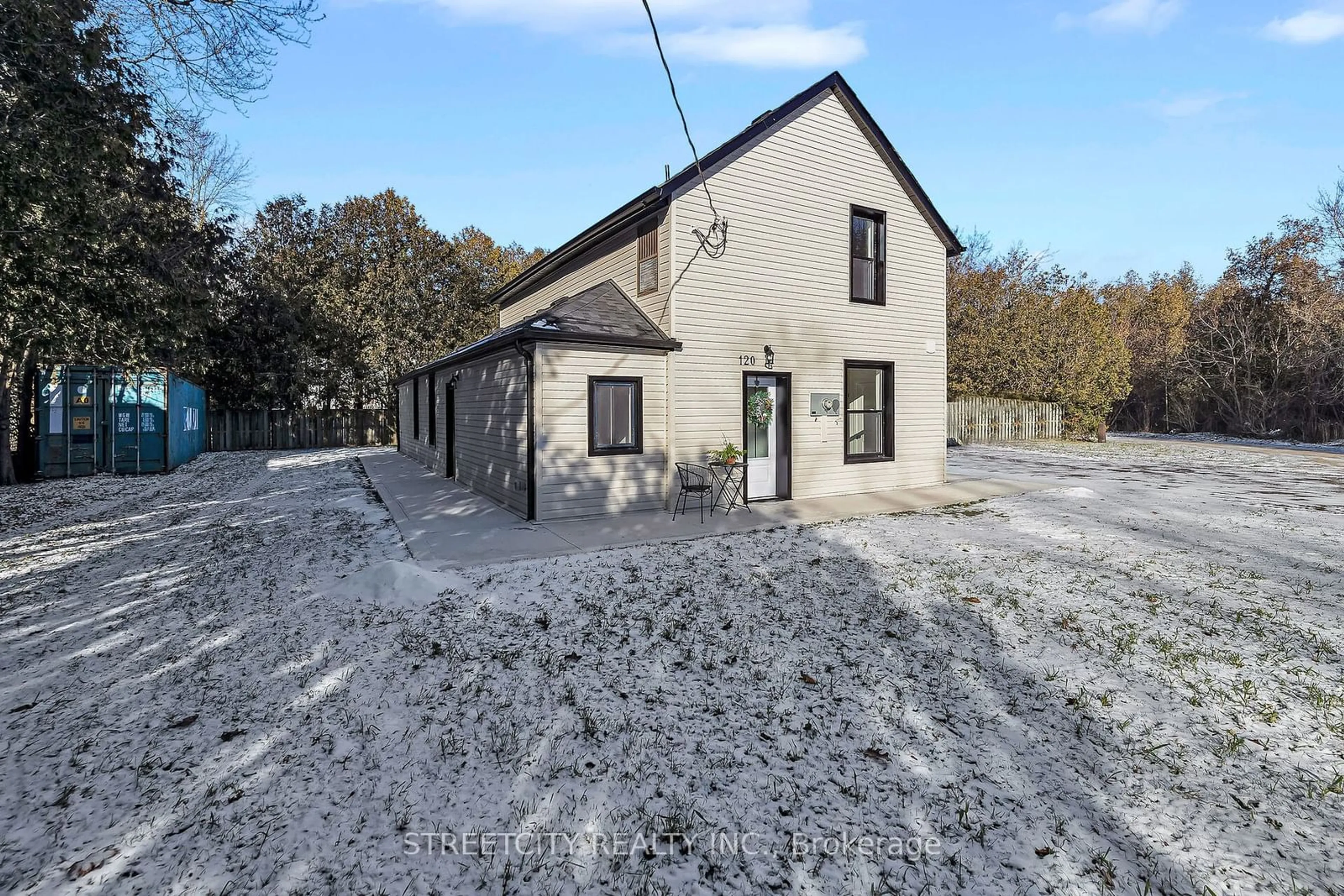 A pic from outside/outdoor area/front of a property/back of a property/a pic from drone, building for 120 Bridge St, Guelph/Eramosa Ontario N0B 2K0