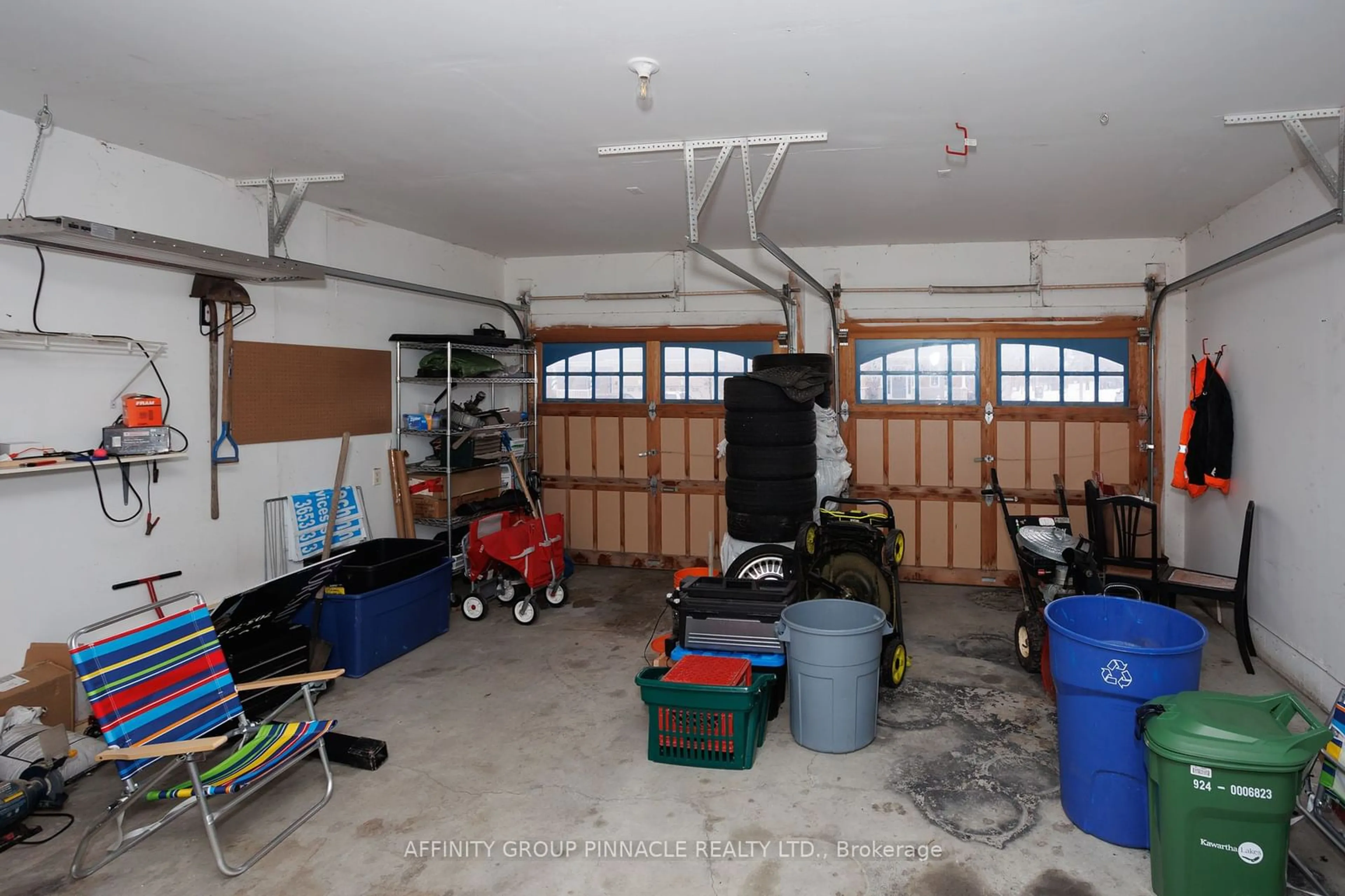 Indoor garage for 54 Ellis Cres, Kawartha Lakes Ontario K9V 5Y1