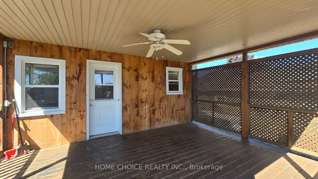 Additional property image - 558 Quebec St