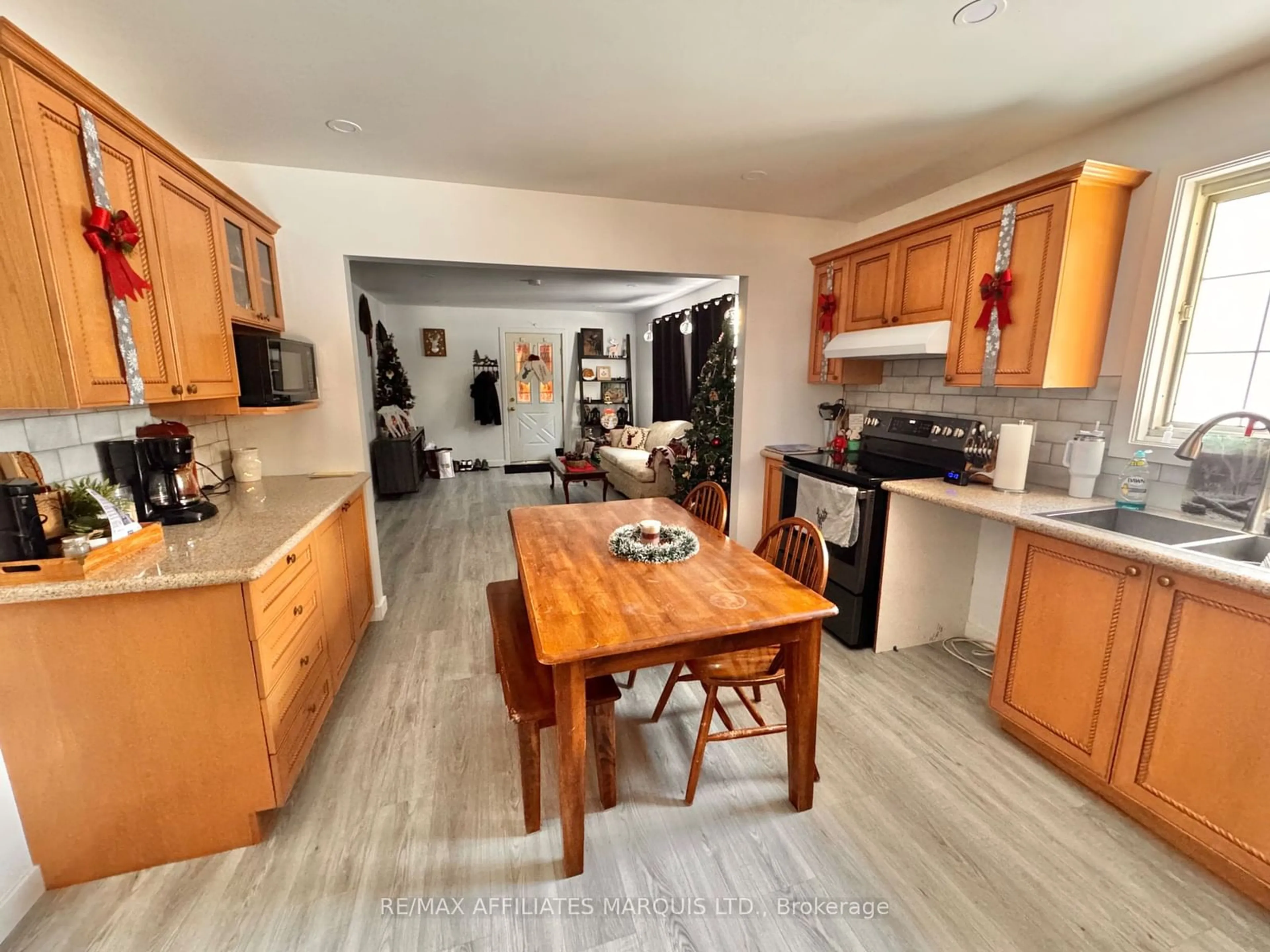 Open concept kitchen, unknown for 20367 First St, South Glengarry Ontario K0C 1L0