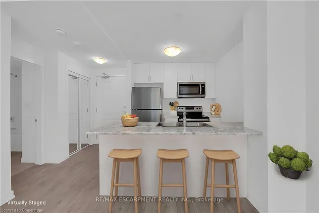 Additional property image - 460 Dundas St Unit 426