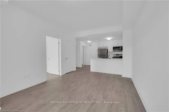 Additional property image - 460 Dundas St Unit 426