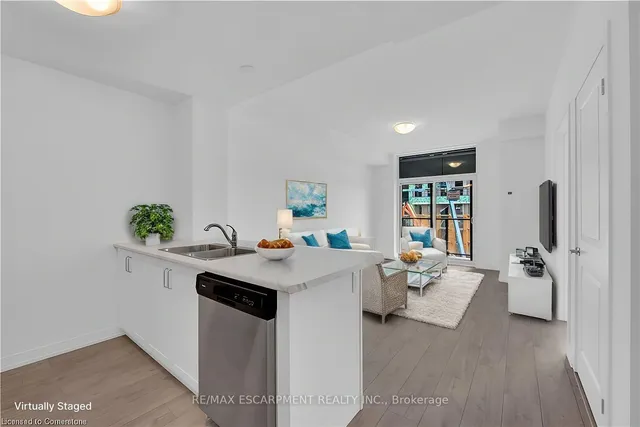 Additional property image - 460 Dundas St Unit 426