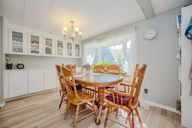 Additional property image - 148 Maple Cres