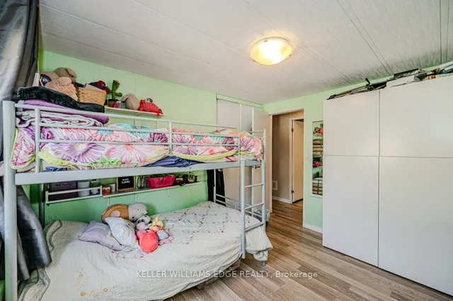 Additional property image - 148 Maple Cres