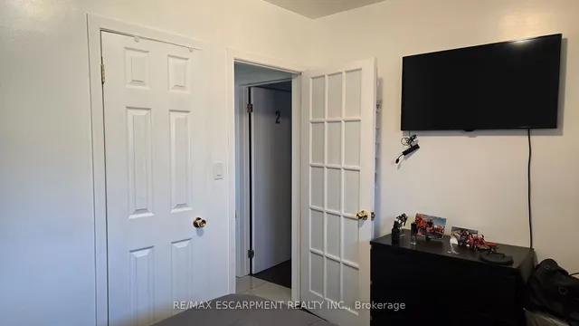 Additional property image - 208 West 19th St