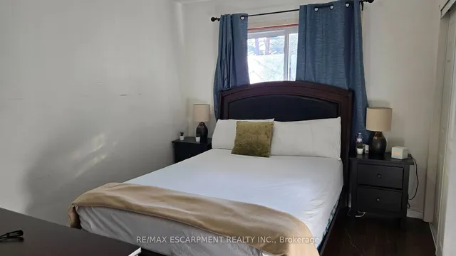 Additional property image - 208 West 19th St