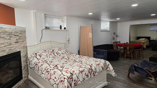 Additional property image - 208 West 19th St