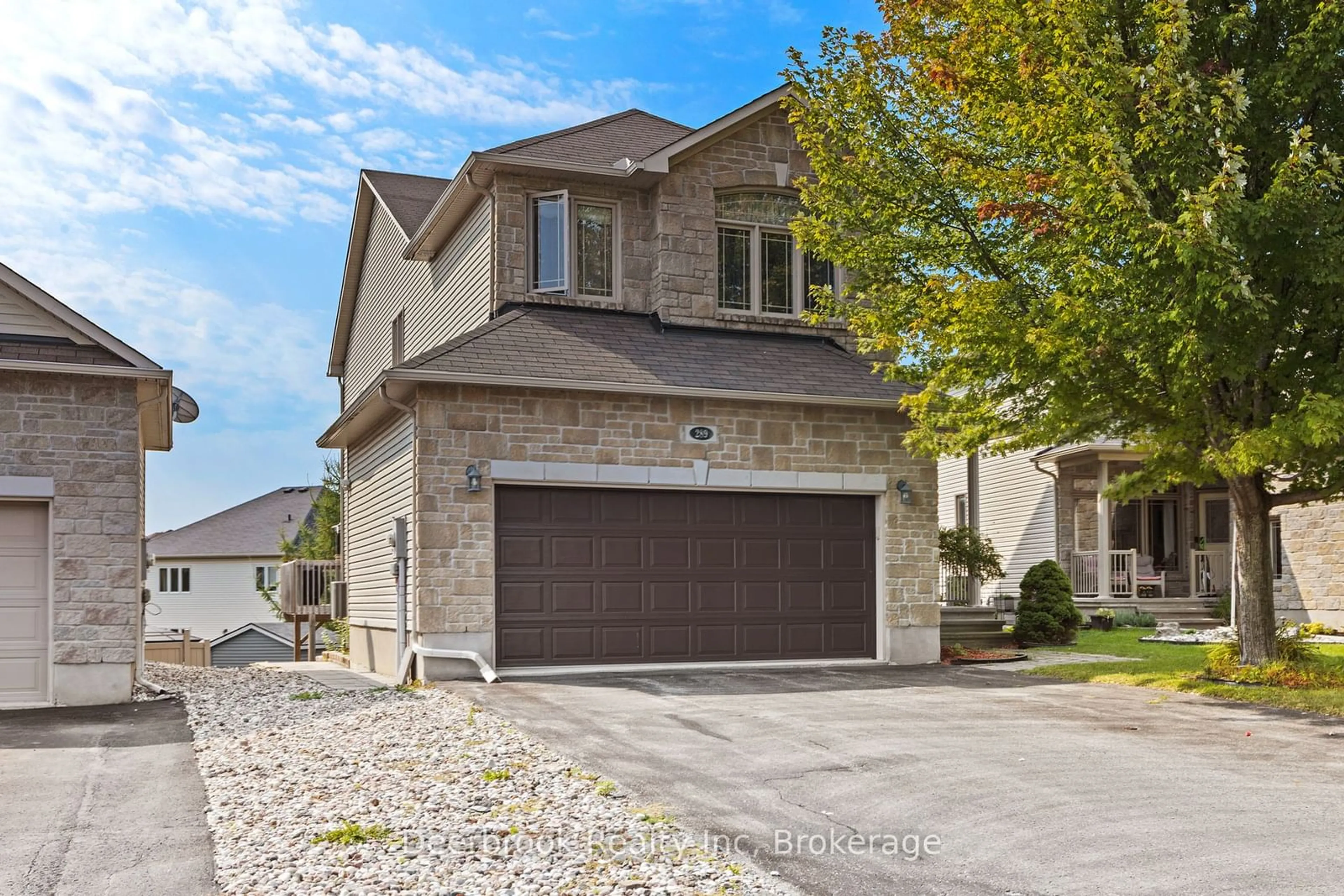 Home with brick exterior material, street for 289 Topaze Cres, Clarence-Rockland Ontario K4K 0E7