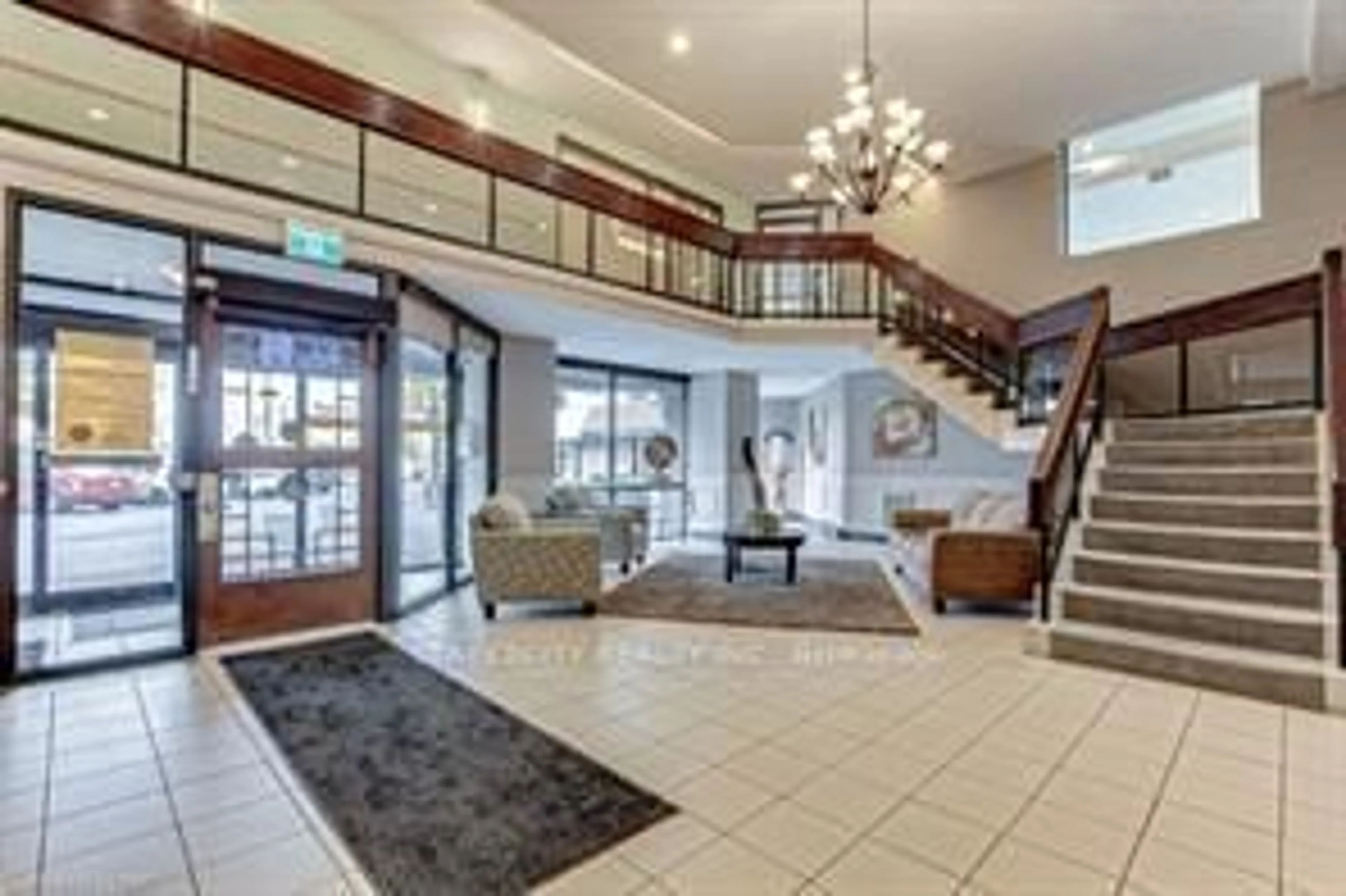 Indoor foyer for 363 Colborne St #2603, London Ontario N6B 3N3