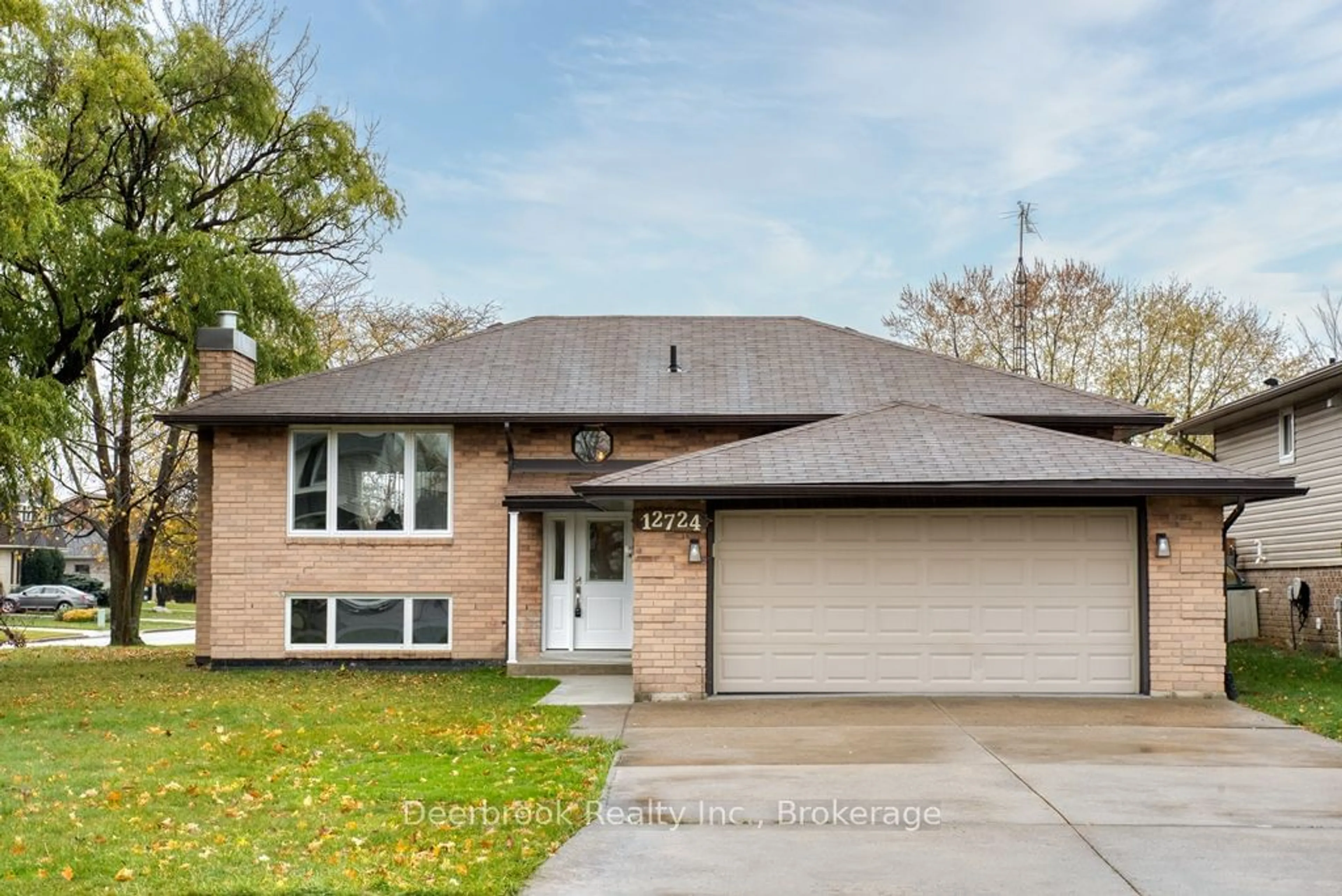 Home with brick exterior material, street for 12724 Kimberly Dr, Tecumseh Ontario N8N 3N5