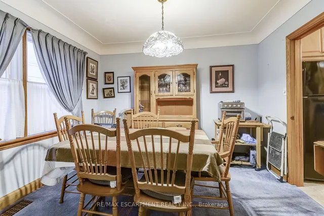 Additional property image - 8 Bromley Rd