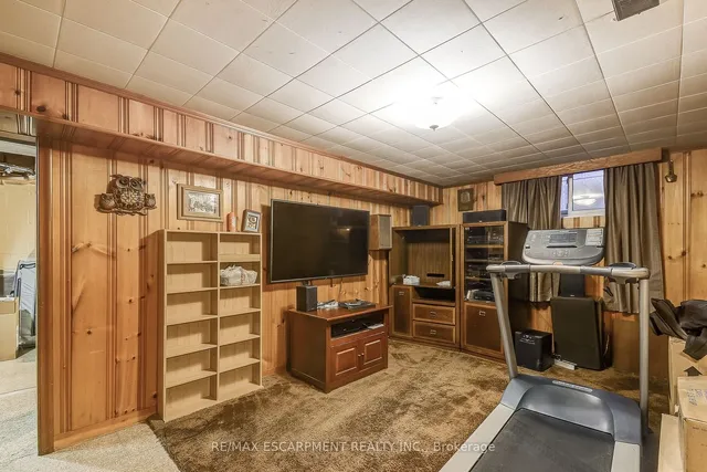 Additional property image - 8 Bromley Rd