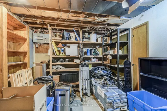 Additional property image - 8 Bromley Rd