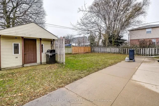 Additional property image - 8 Bromley Rd