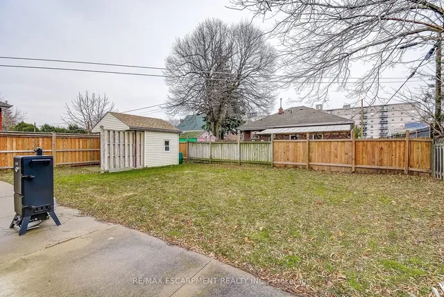 Additional property image - 8 Bromley Rd