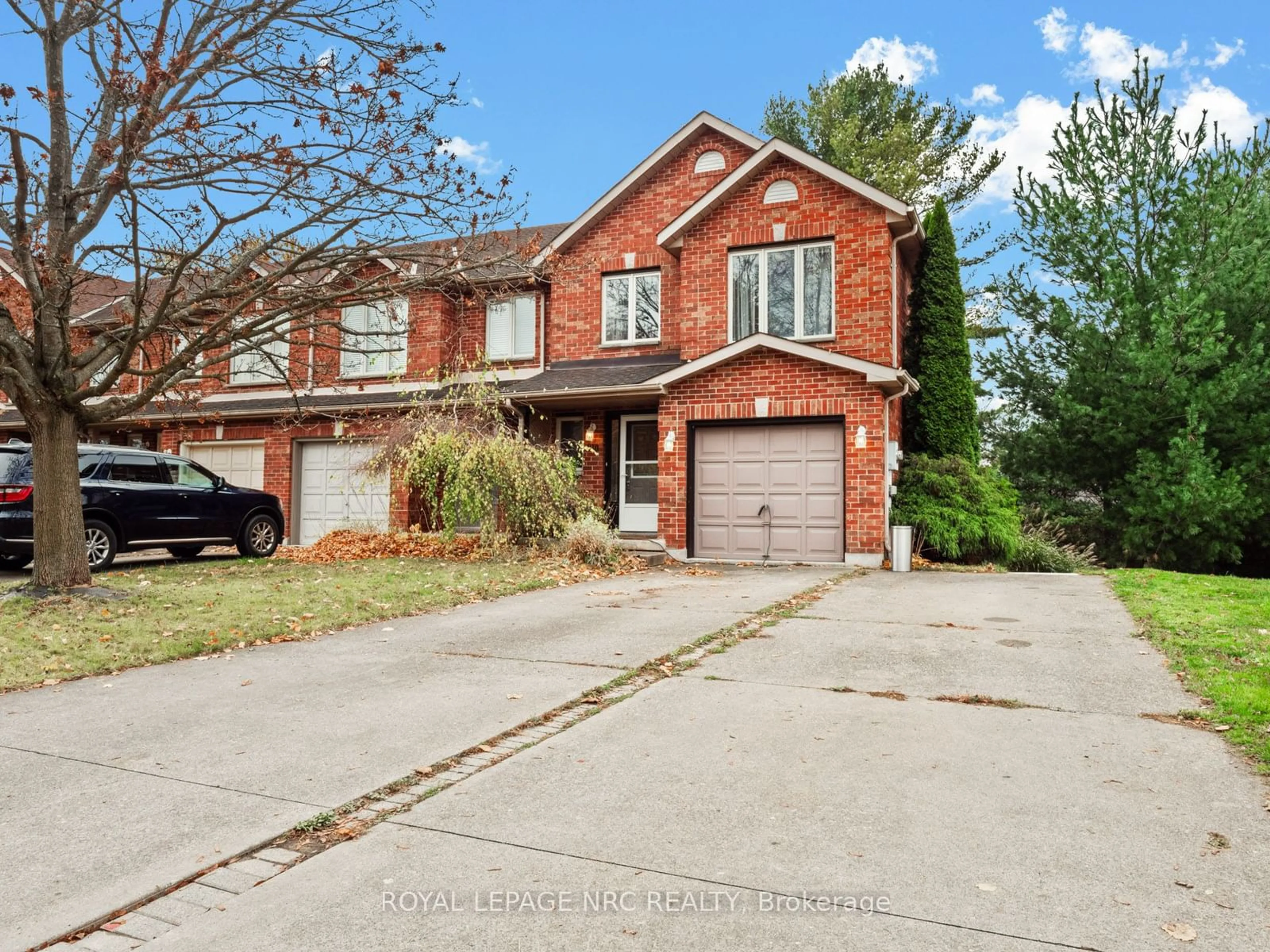 Home with brick exterior material, street for 210 Lawrence Lane, Pelham Ontario L0S 1E3