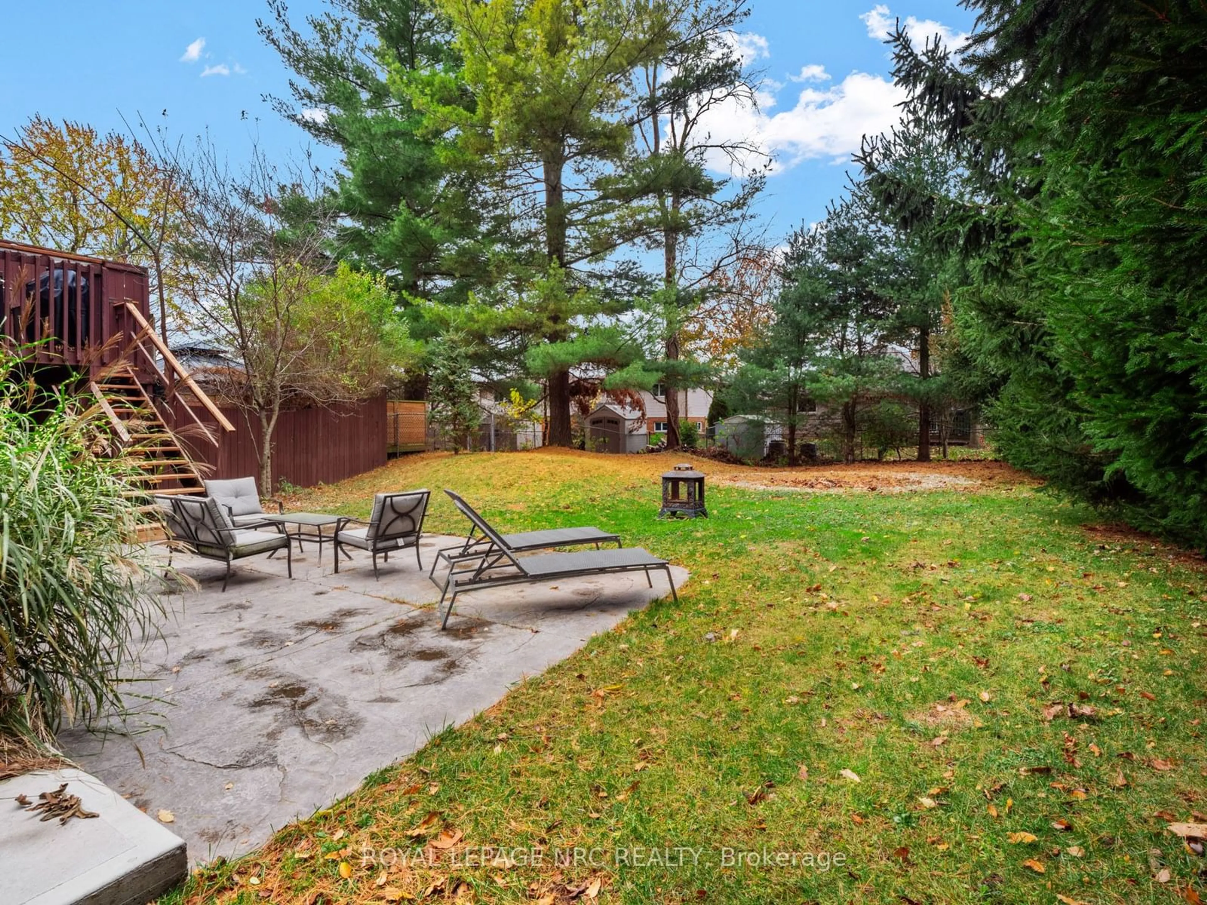 Patio, unknown for 210 Lawrence Lane, Pelham Ontario L0S 1E3