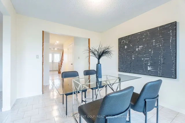 Additional property image - 54 Goldcrest Dr