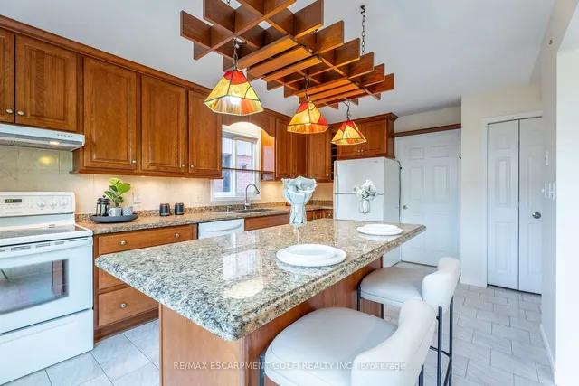 Additional property image - 54 Goldcrest Dr