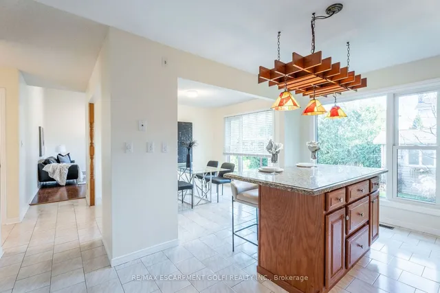 Additional property image - 54 Goldcrest Dr