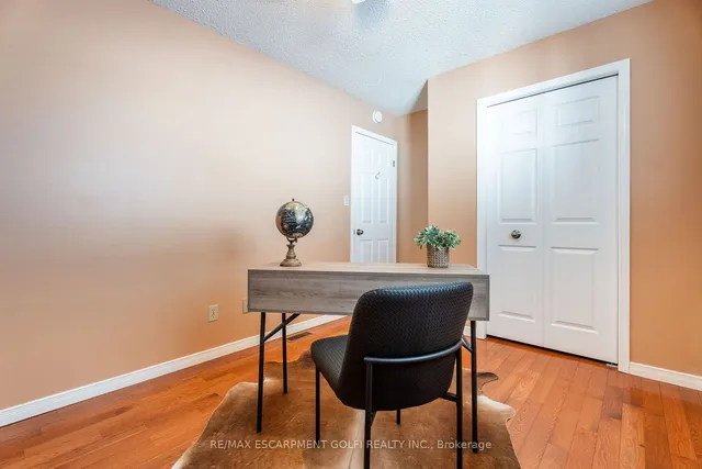 Additional property image - 54 Goldcrest Dr