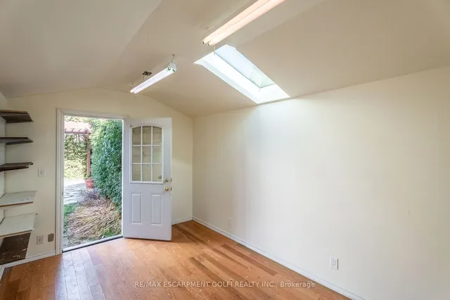 Additional property image - 54 Goldcrest Dr