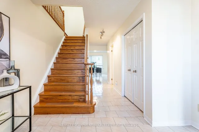 Additional property image - 54 Goldcrest Dr