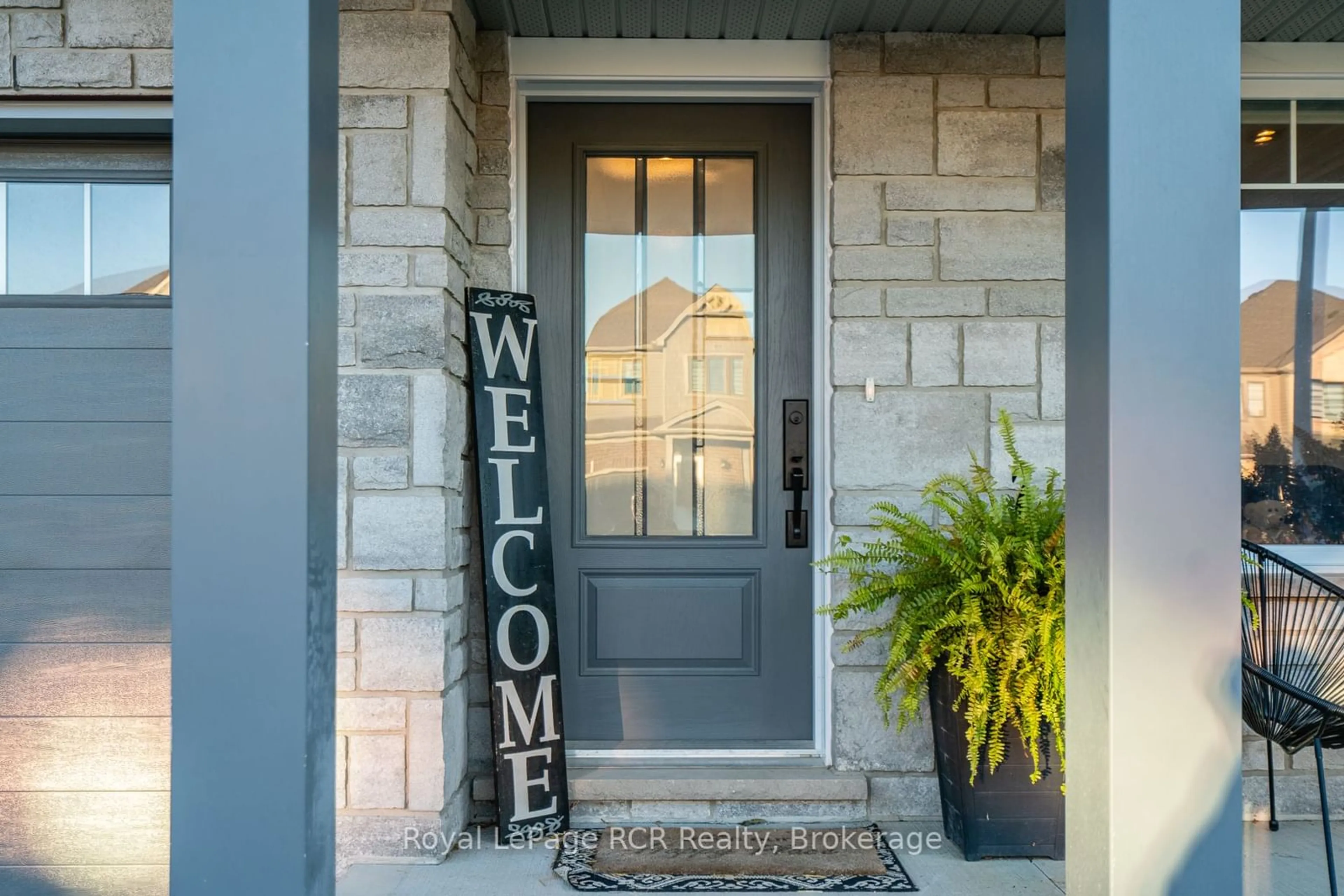 Indoor entryway for 118 Shady Hill Rd, West Grey Ontario N0G 1R0