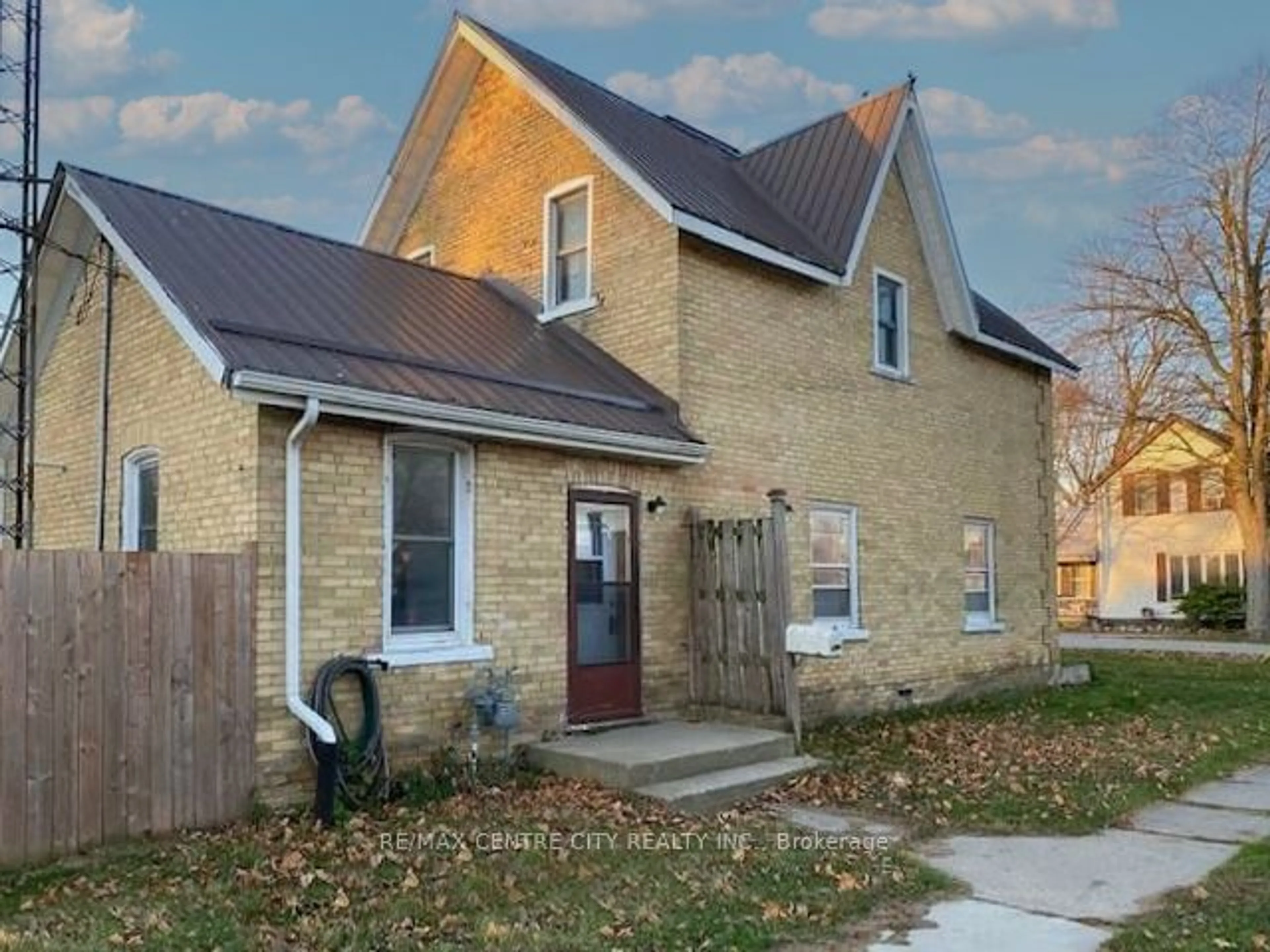 Home with brick exterior material, street for 243 Warwick St, Warwick Ontario N0M 2S0