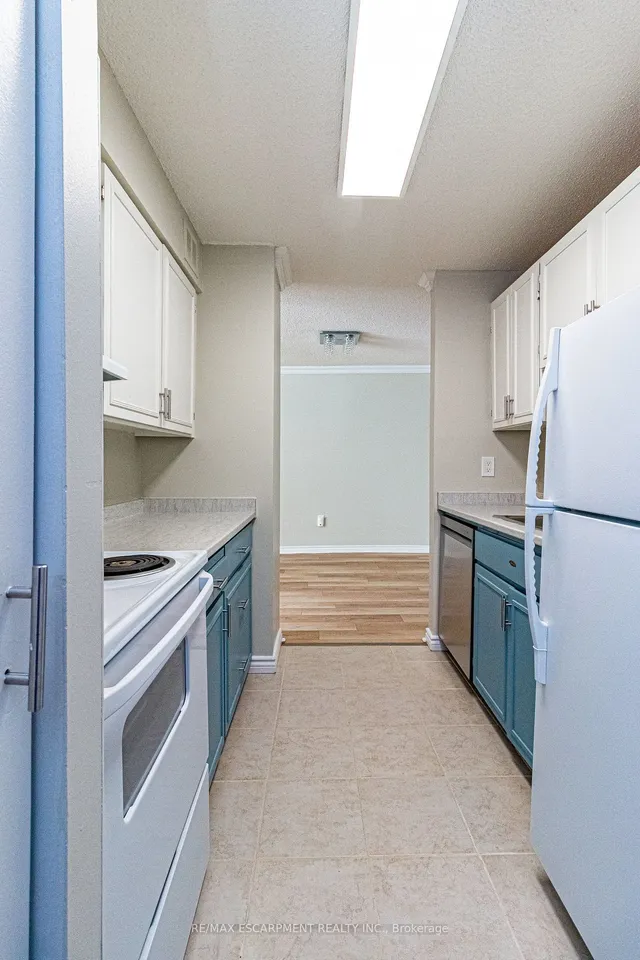 Additional property image - 222 Jackson St Unit 305